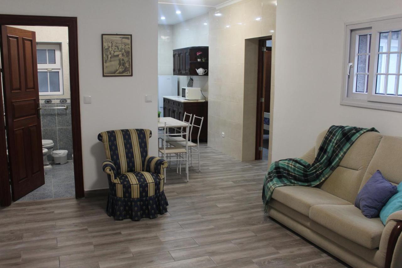 Vitorino De Nemesio Guesthouse Ponta Delgada المظهر الخارجي الصورة