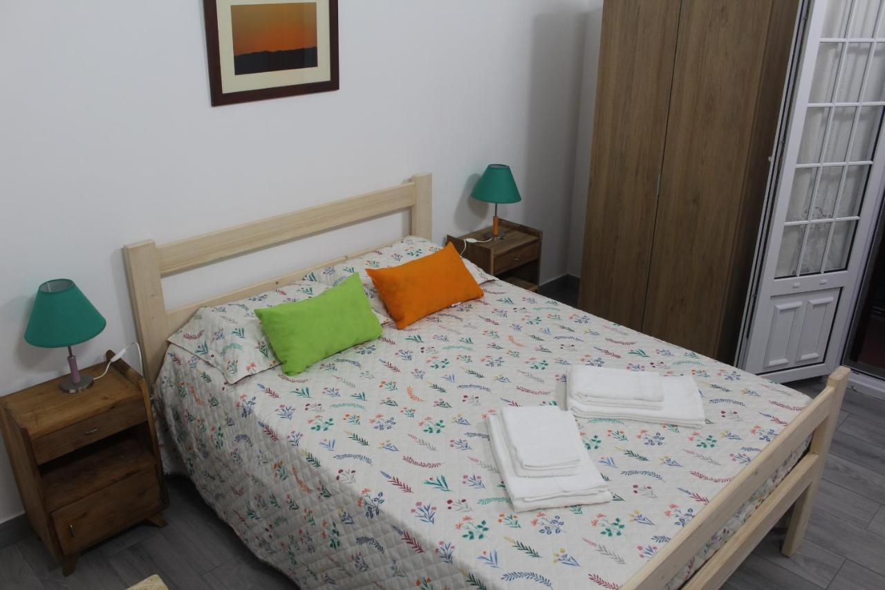 Vitorino De Nemesio Guesthouse Ponta Delgada المظهر الخارجي الصورة