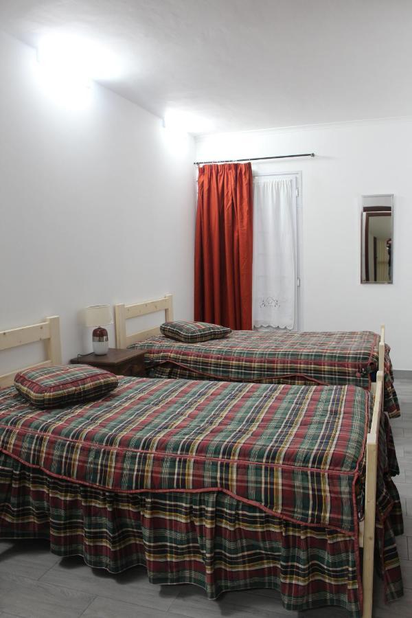 Vitorino De Nemesio Guesthouse Ponta Delgada المظهر الخارجي الصورة