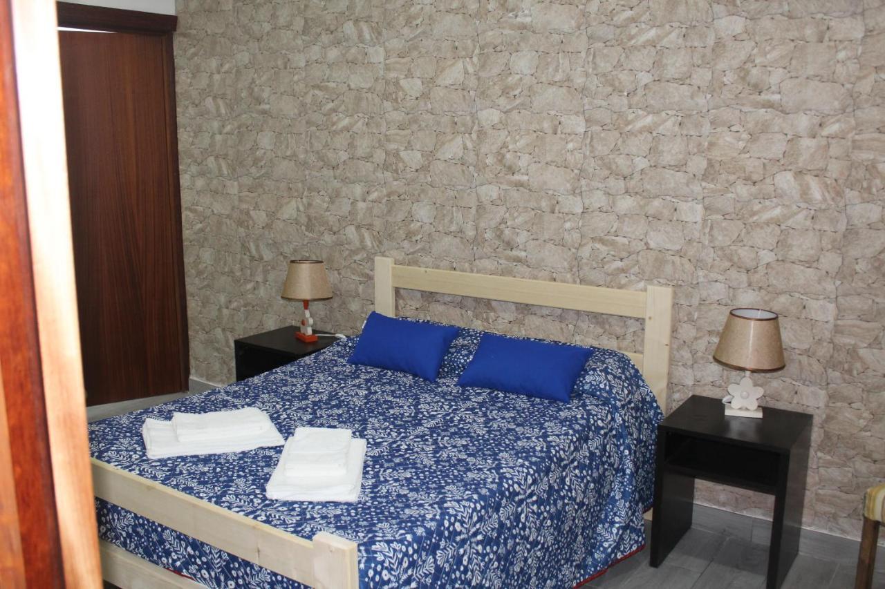 Vitorino De Nemesio Guesthouse Ponta Delgada المظهر الخارجي الصورة
