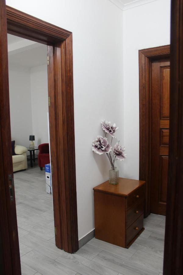 Vitorino De Nemesio Guesthouse Ponta Delgada المظهر الخارجي الصورة