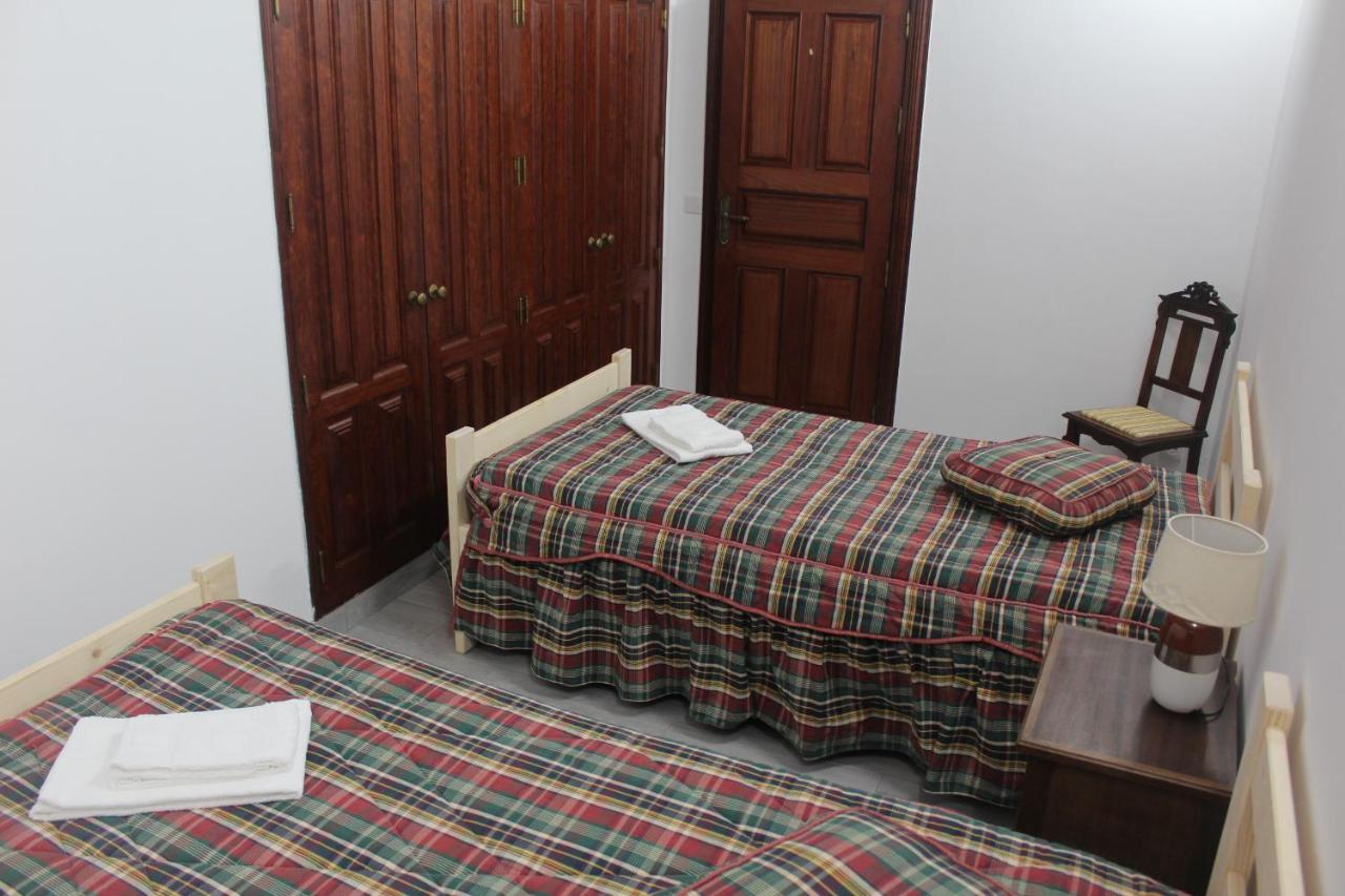 Vitorino De Nemesio Guesthouse Ponta Delgada المظهر الخارجي الصورة