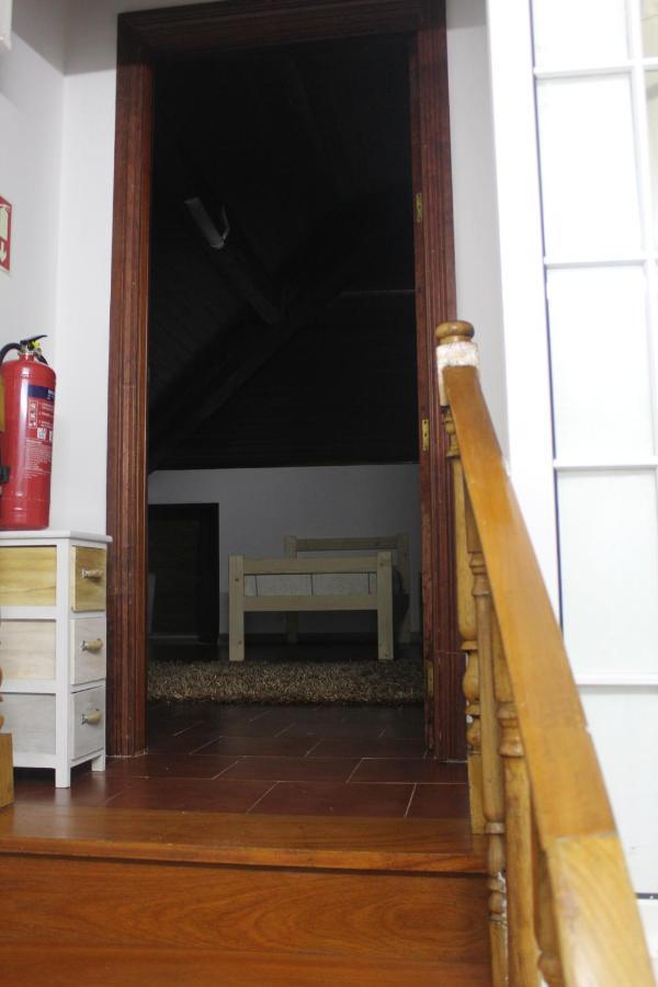 Vitorino De Nemesio Guesthouse Ponta Delgada المظهر الخارجي الصورة