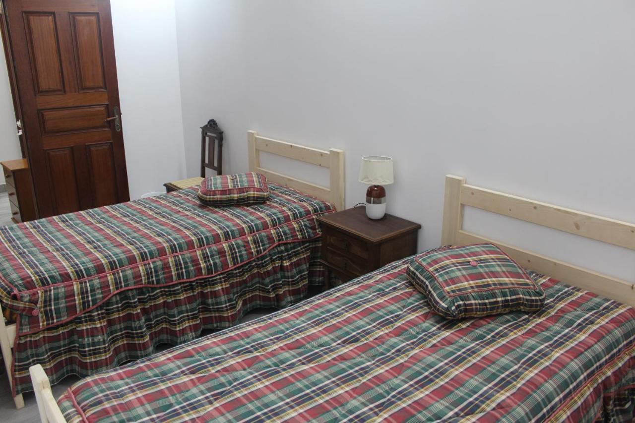 Vitorino De Nemesio Guesthouse Ponta Delgada المظهر الخارجي الصورة