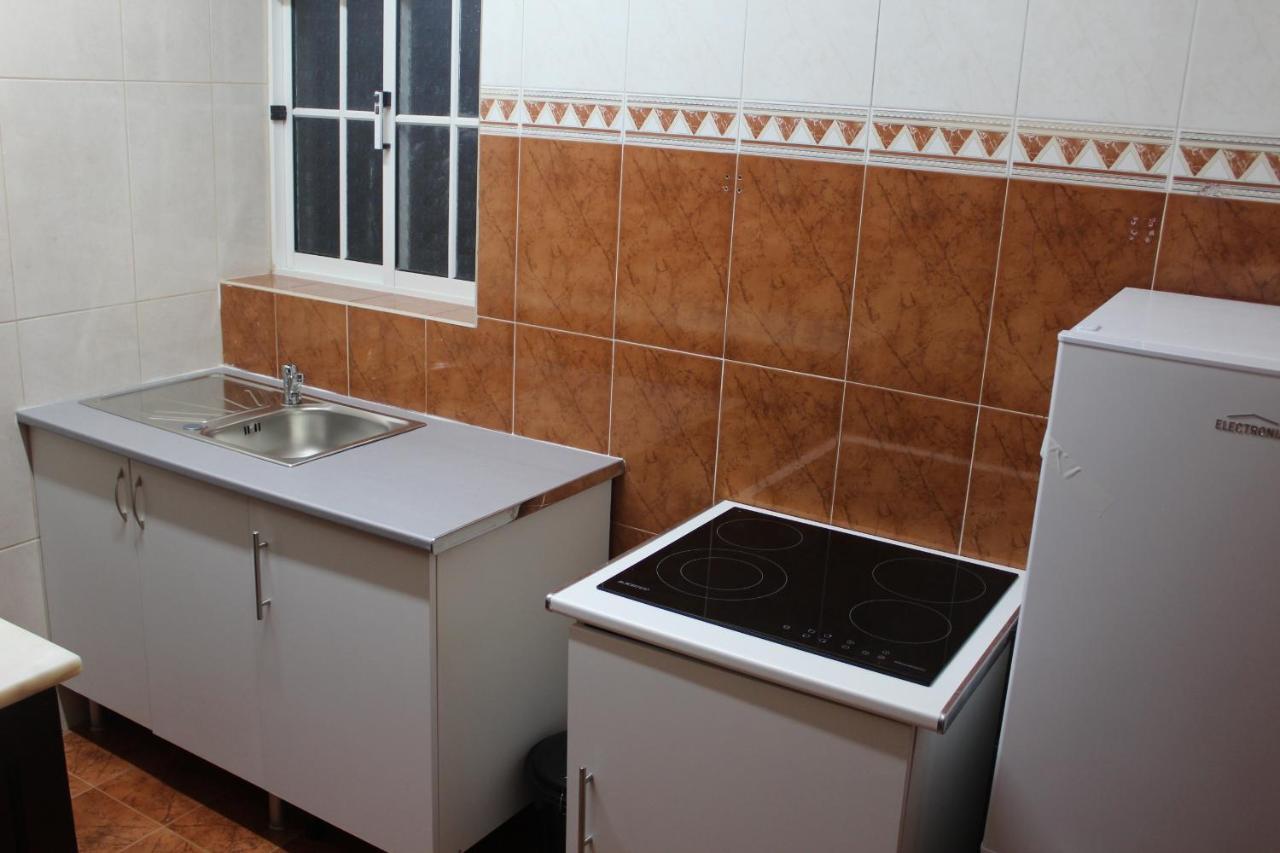 Vitorino De Nemesio Guesthouse Ponta Delgada المظهر الخارجي الصورة