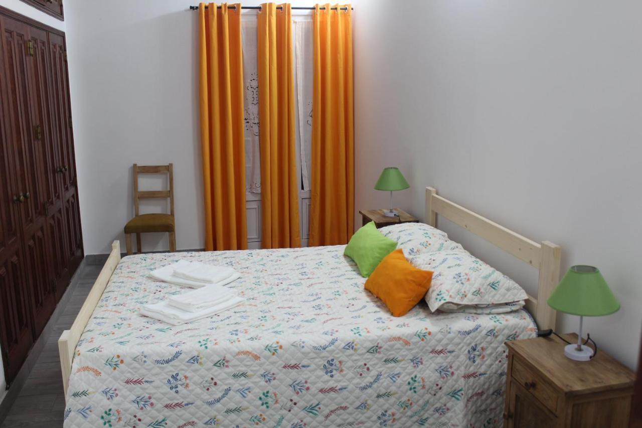 Vitorino De Nemesio Guesthouse Ponta Delgada المظهر الخارجي الصورة