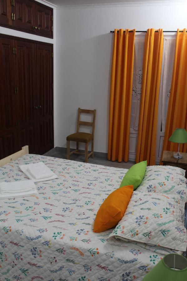Vitorino De Nemesio Guesthouse Ponta Delgada المظهر الخارجي الصورة